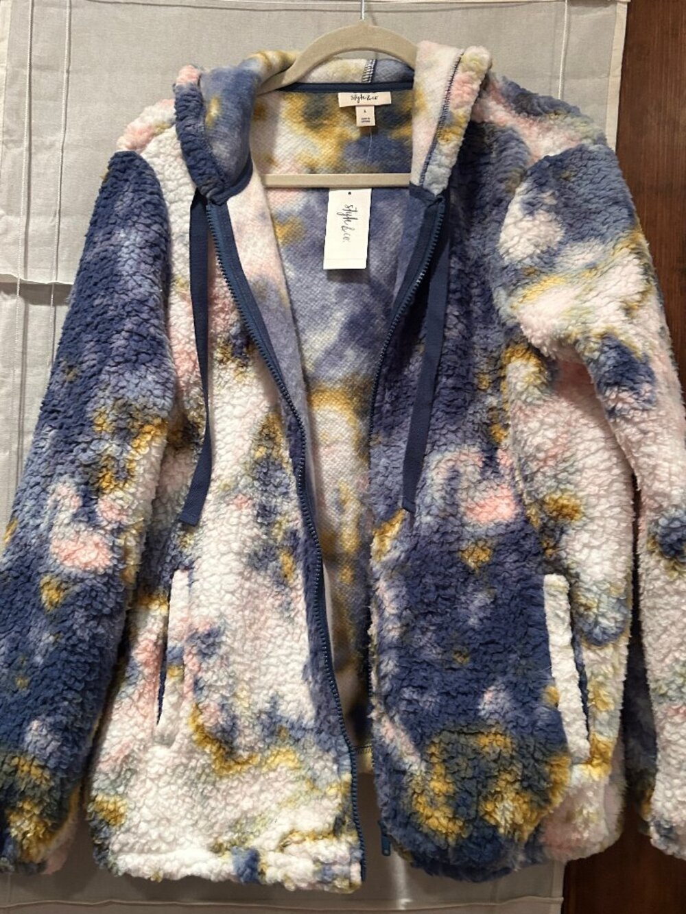 NWT Style & Co. Fleecy tye-dyed Pastel & Blue Hoodie Zipper Closure Size L